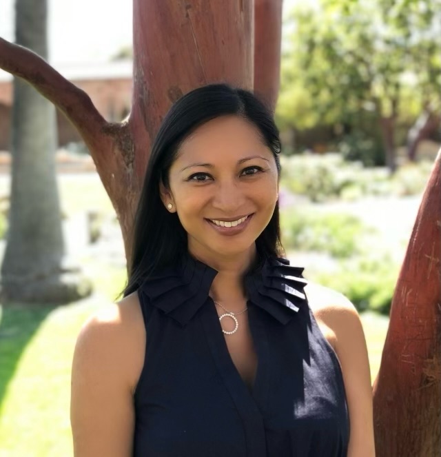 DR MANDAP HEADSHOT IMG_1819